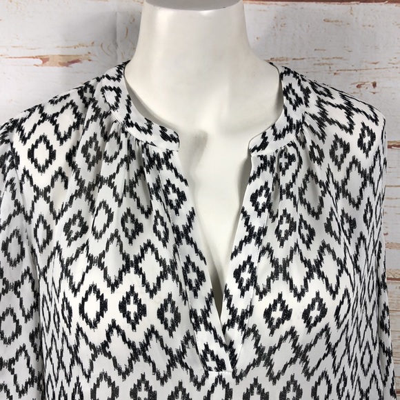 D9 - Banana Republic Sheer White & Black Tunic - XS - Picture 2 of 7